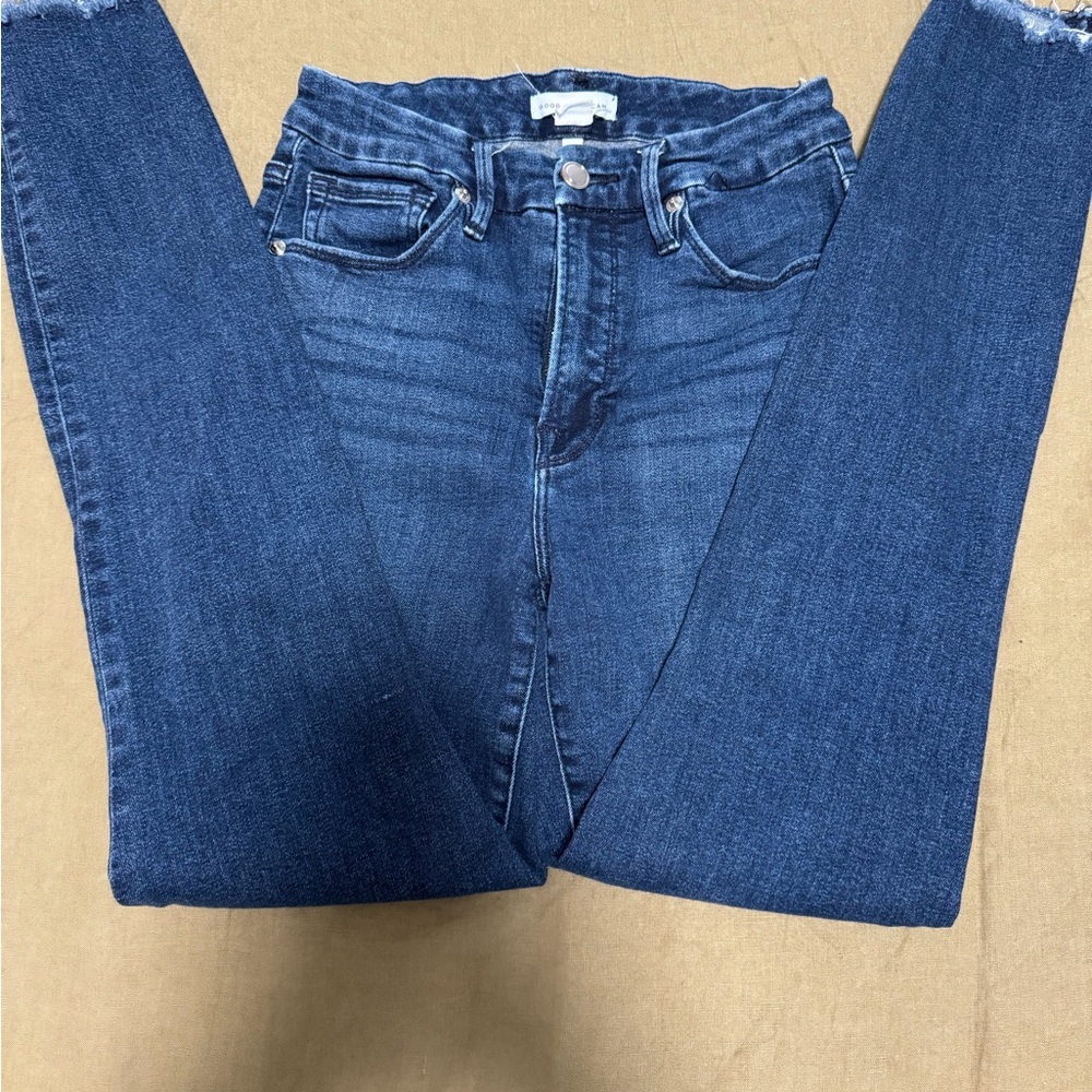 Good American GOOD LEGS Skinny High Rise Stretch Denim, frayed ankle - Picture 4 of 8